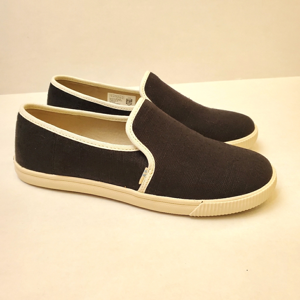 Toms Canvas Slip-ons. Like new condition